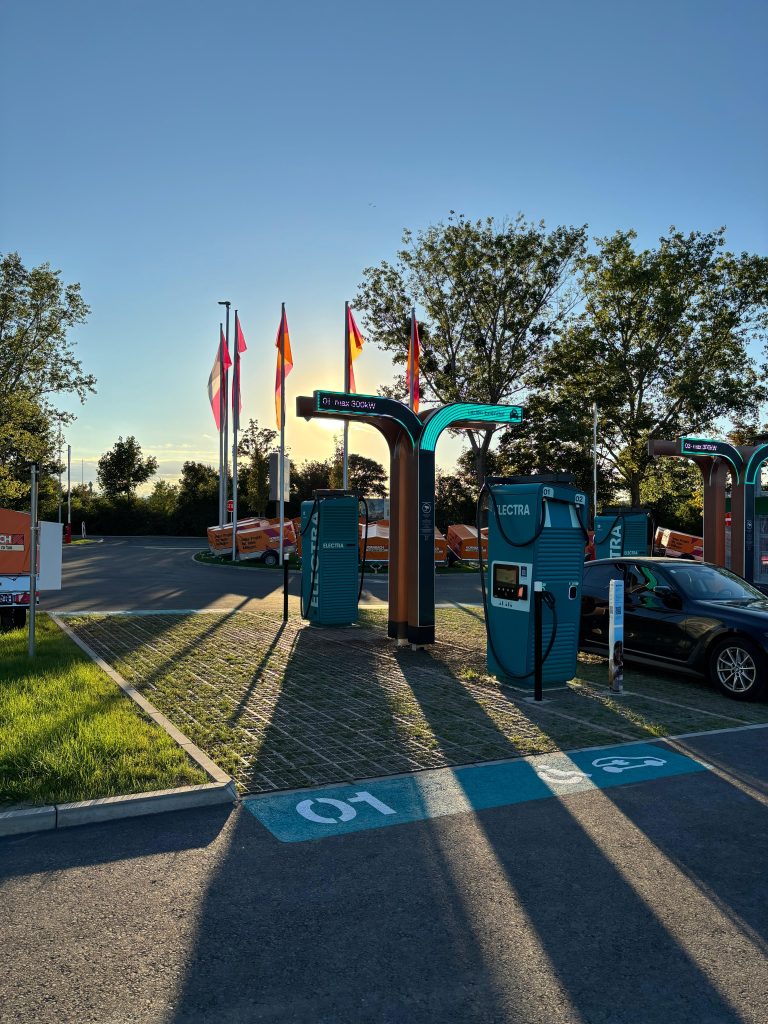 Electra Charging AUT GmbH 2 - | Electrify