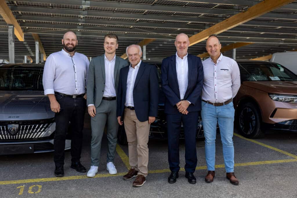 Team electrify bei Eröffnung