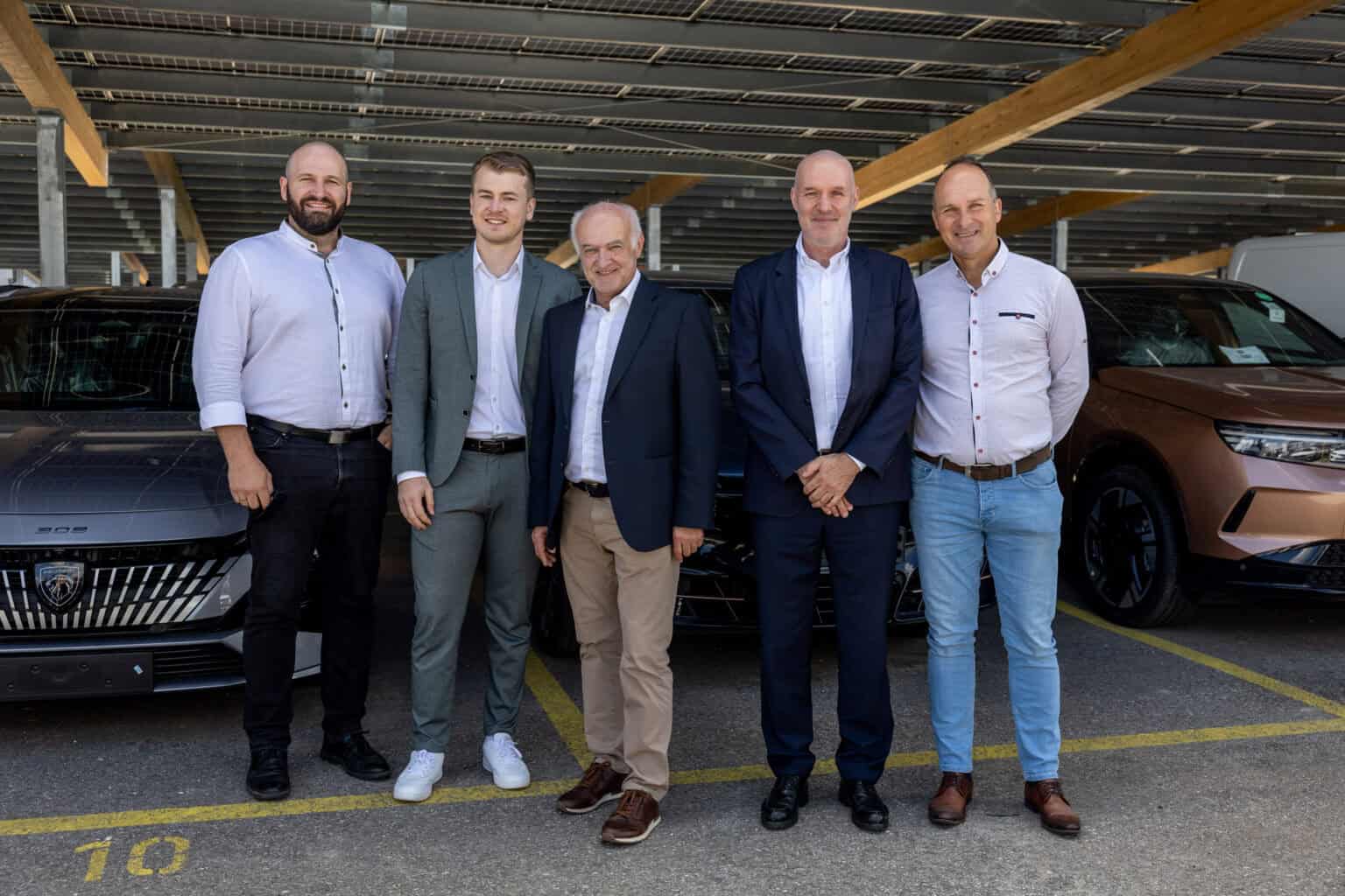 Team electrify bei Eröffnung